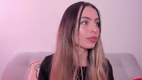 fernanda  online show from 4, 7, 2026