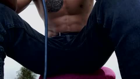 fernandez_latinblack online show from 25, 12, 2024