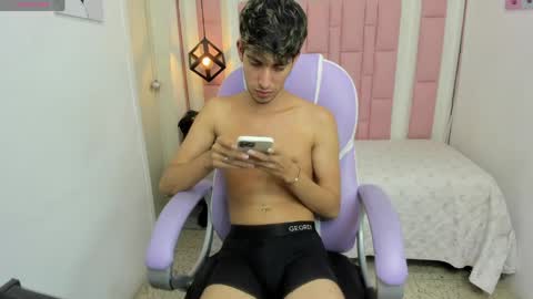 FER PHOENIX online show from 9, 4, 2026