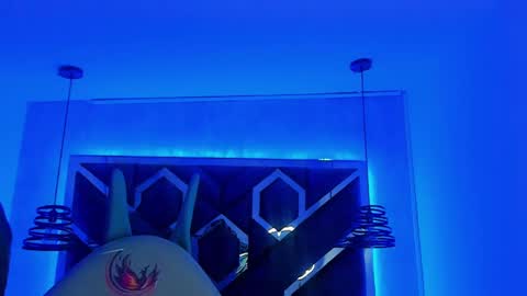   online show from 15, 2, 2025