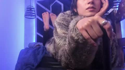   online show from 7, 3, 2025