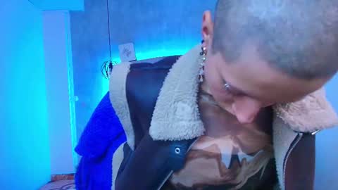   online show from 9, 10, 2025