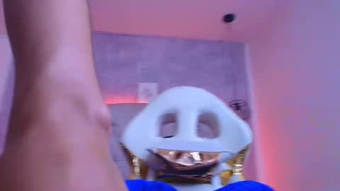   online show from 22, 11, 2025