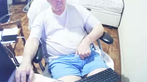 Snapshot of filhober chatting on 18, 1, 2025 filhober online show from 18, 1, 2025