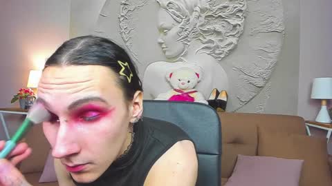 Honey Ill be waiting for you Tue Wed Thu Fri Sat Sun 10am-5pm online show from 19, 1, 2025