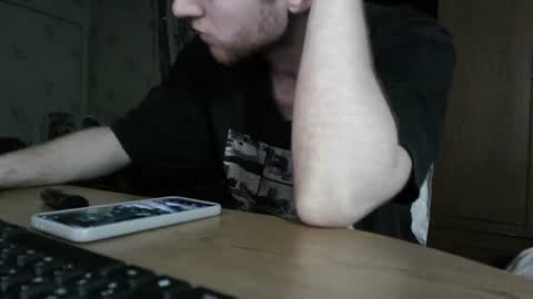 Snapshot of fillipsondon chatting on 15, 7, 2026 Whitechocolate online show from 15, 7, 2026