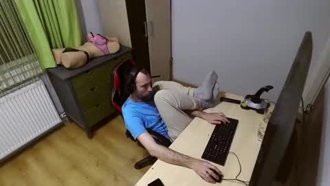 Jane and Findo online show from 9, 3, 2025