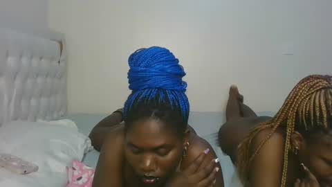 melanie online show from 30, 11, 2025