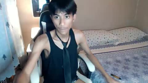 Snapshot of fineboii_rey18 chatting on 3, 10, 2025 fineboii_rey18 online show from 3, 10, 2025