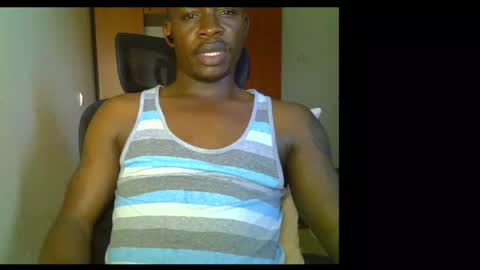 Snapshot of fineebony chatting on 15, 5, 2026 HOT AND SWEET online show from 15, 5, 2026