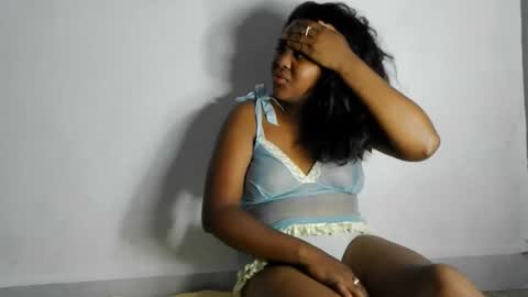 fiona_00 online show from 10, 4, 2026