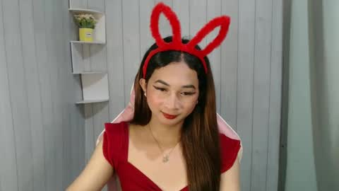 fionaraya online show from 26, 2, 2025