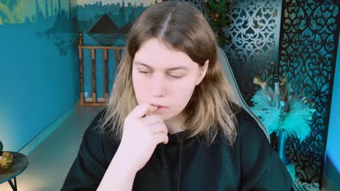 fiora online show from 30, 12, 2024