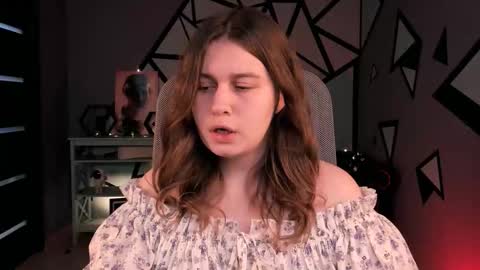 fiora online show from 14, 11, 2025