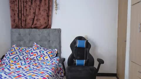 F I O R E L L A  online show from 20, 3, 2026