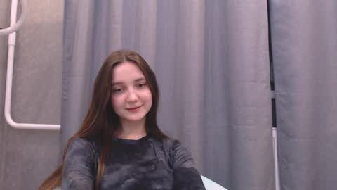 Snapshot of fireflies_fly_ chatting on 22, 1, 2025 fireflies_fly_ online show from 22, 1, 2025