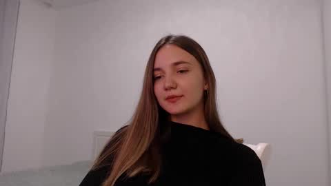 Snapshot of fireflies_fly_ chatting on 24, 9, 2025 fireflies_fly_ online show from 24, 9, 2025