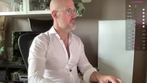 Rubn online show from 2, 10, 2025