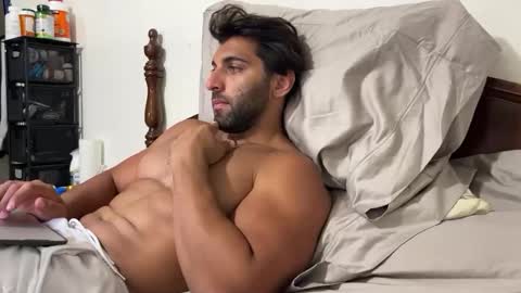 fitcurvyman4fun_69 online show from 27, 5, 2026