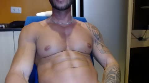 Snapshot of fitness1989 chatting on 23, 11, 2025 fitness1989 online show from 23, 11, 2025