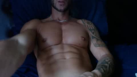 Snapshot of fitness1989 chatting on 4, 12, 2025 fitness1989 online show from 4, 12, 2025