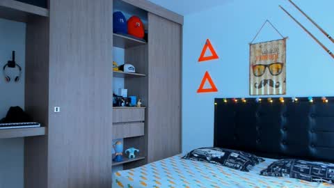 Elias Valencia online show from 6, 2, 2025