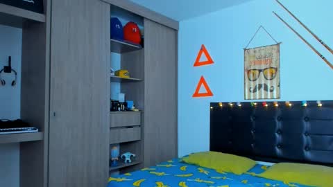 Elias Valencia online show from 2, 3, 2025