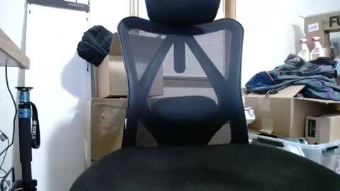 Snapshot of fitshow75 chatting on 2, 3, 2025 Links in Bio below online show from 2, 3, 2025