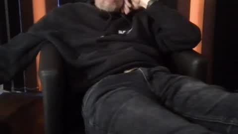 Snapshot of fiveforwilly1 chatting on 25, 9, 2025 Markus online show from 25, 9, 2025