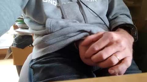 Snapshot of fiveforwilly1 chatting on 2, 11, 2025 Markus online show from 2, 11, 2025