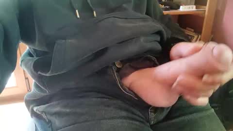 Snapshot of fiveforwilly1 chatting on 14, 5, 2026 Markus online show from 14, 5, 2026