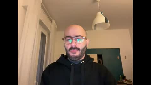 Fla is short for Flavio online show from 17, 2, 2025