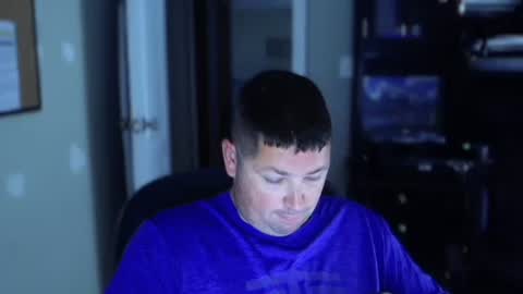 Snapshot of flguy_mike chatting on 28, 10, 2025 FL guy online show from 28, 10, 2025