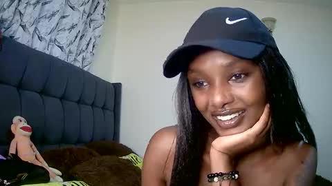 Snapshot of flirtyy_sheery chatting on 25, 1, 2025 sheery online show from 25, 1, 2025
