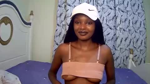 Snapshot of flirtyy_sheery chatting on 4, 3, 2025 sheery online show from 4, 3, 2025