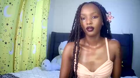 Snapshot of flirtyy_sheery chatting on 12, 10, 2025 sheery online show from 12, 10, 2025