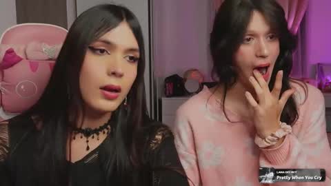 Snapshot of flora_angelical chatting on 9, 11, 2025 Angel online show from 9, 11, 2025