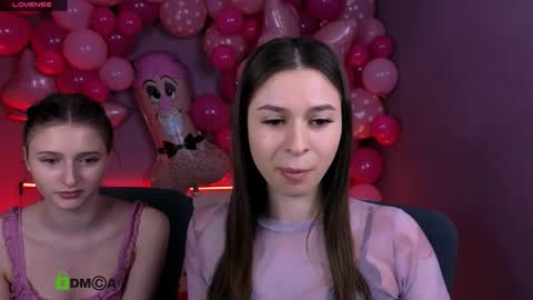 Snapshot of flora_ri chatting on 11, 2, 2026 just ask me online show from 11, 2, 2026