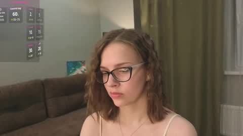 Snapshot of florafitch chatting on 9, 10, 2025 Anna online show from 9, 10, 2025