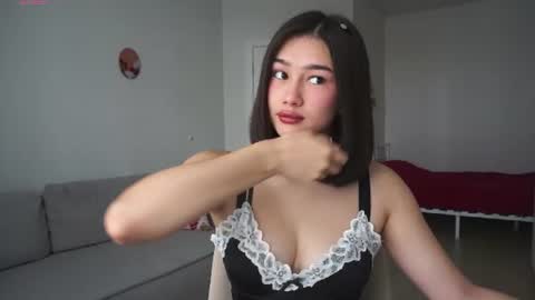 Snapshot of floralmuse chatting on 28, 6, 2026 Viola online show from 28, 6, 2026