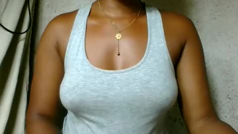 Snapshot of florencia011 chatting on 13, 3, 2026 florencia011 online show from 13, 3, 2026