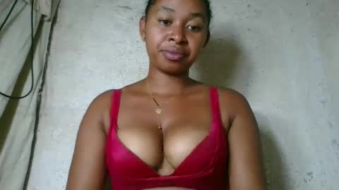 Snapshot of florencia011 chatting on 3, 4, 2026 florencia011 online show from 3, 4, 2026