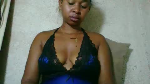 Snapshot of florencia011 chatting on 12, 4, 2026 florencia011 online show from 12, 4, 2026