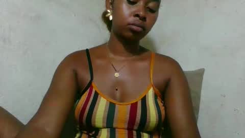 Snapshot of florencia011 chatting on 17, 4, 2026 florencia011 online show from 17, 4, 2026