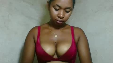 Snapshot of florencia011 chatting on 3, 5, 2026 florencia011 online show from 3, 5, 2026