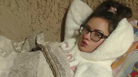 say meow and send tip  online show from 8, 2, 2025