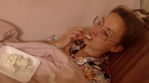 say meow and send tip  online show from 28, 7, 2026