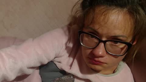 say meow and send tip  online show from 3, 10, 2025