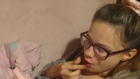 say meow and send tip  online show from 9, 11, 2025