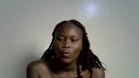 flowerdiva002 online show from 24, 11, 2025